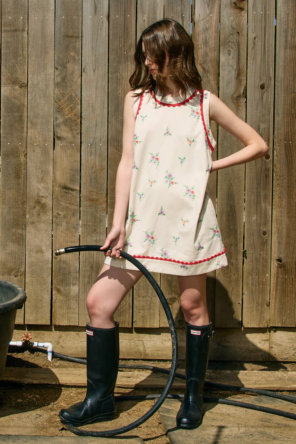 CRÈME PROFONDE Robe droite brodée - RD1186 en vente sur Faire6