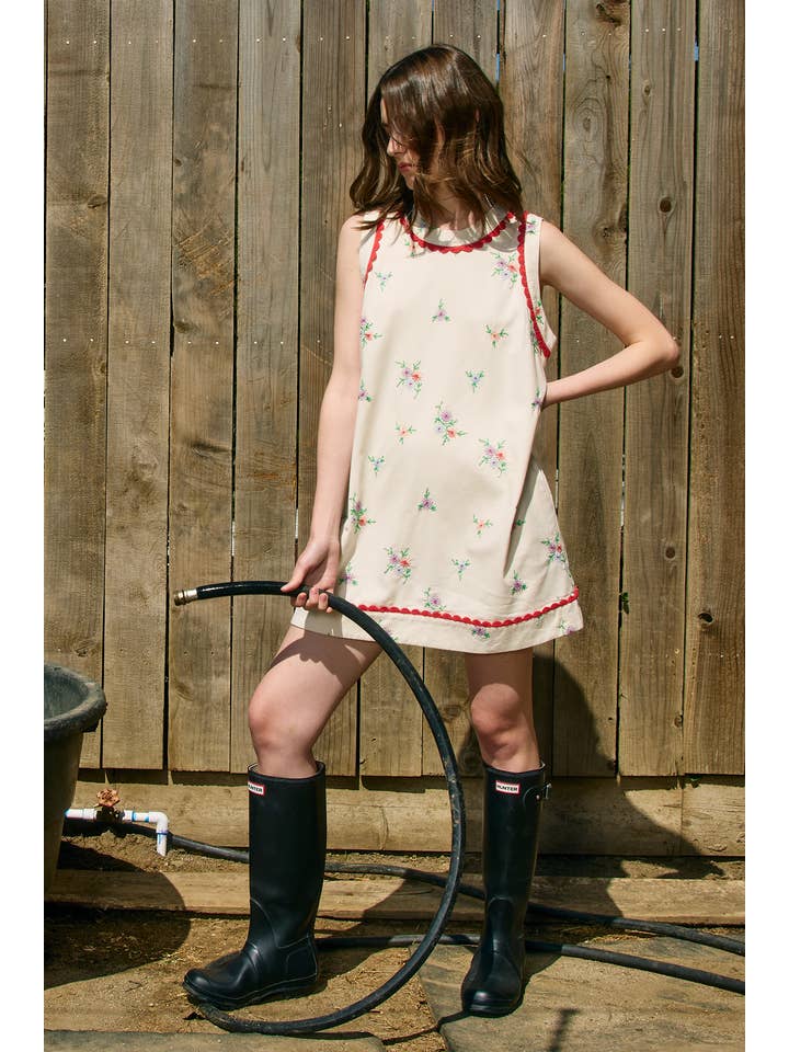 CRÈME PROFONDE Robe droite brodée - RD1186 en vente sur Faire6