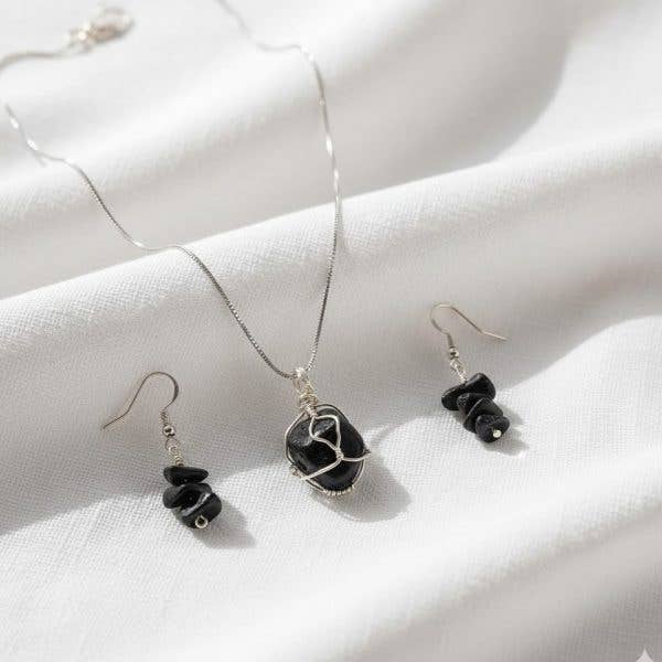 Handcrafted Set of Onyx in its Natural form in Silver 925
for wholesale by Aromatik Australia