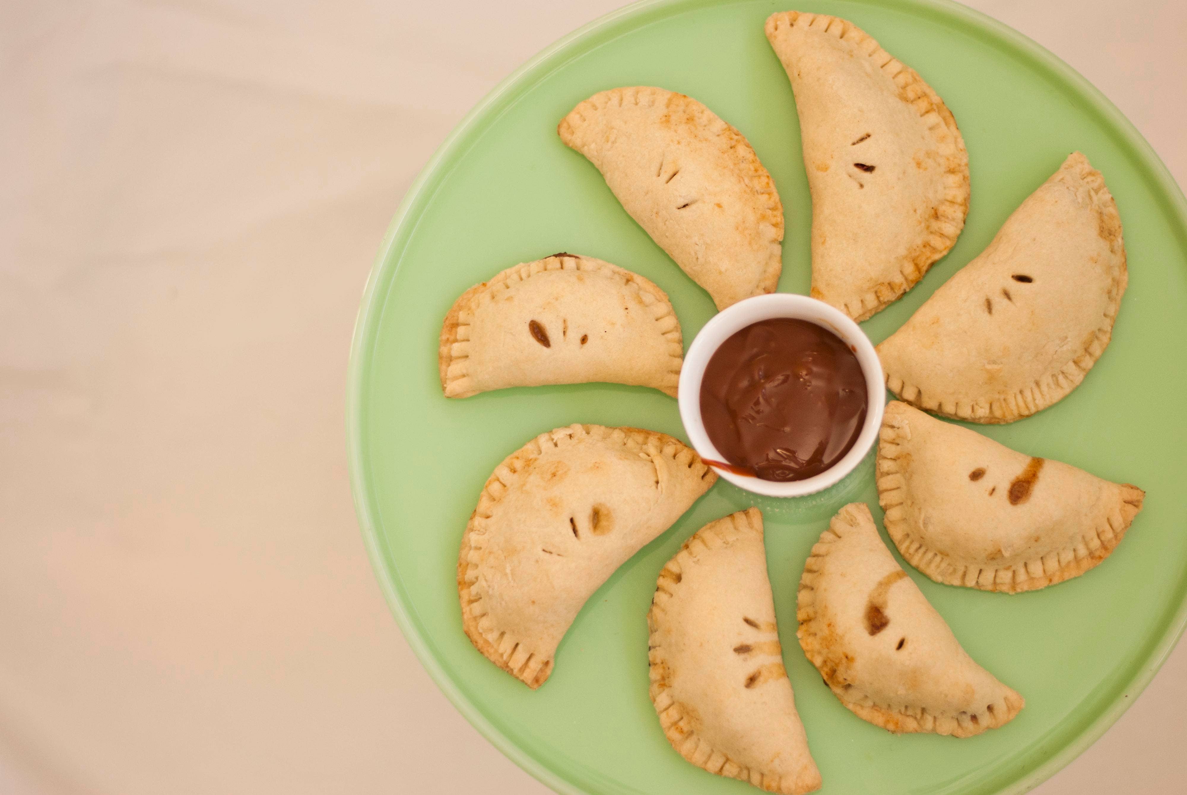 Fat Toad Farm - Wholesale Caramel Sauce - 2oz Vanilla Bean Goat's Milk Caramel4