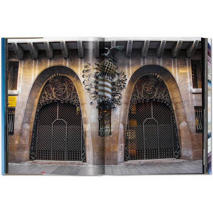 TASCHEN Europe - Wholesale Arts & Entertainment - Gaudí. The Complete Works (English)2