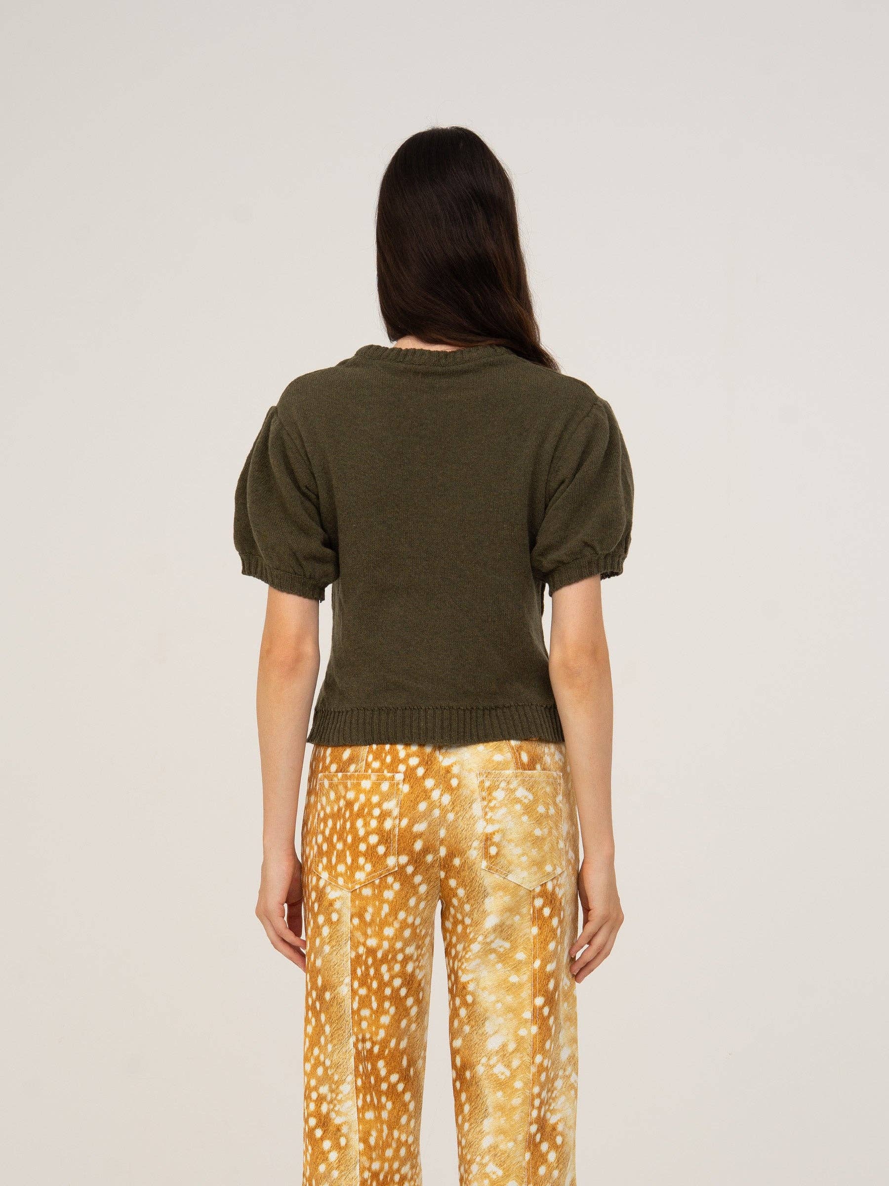 CARMEN SAYS - Wholesale Knit Sweater - Women's - Deer Print Knit Puff Sleeve Sweater4