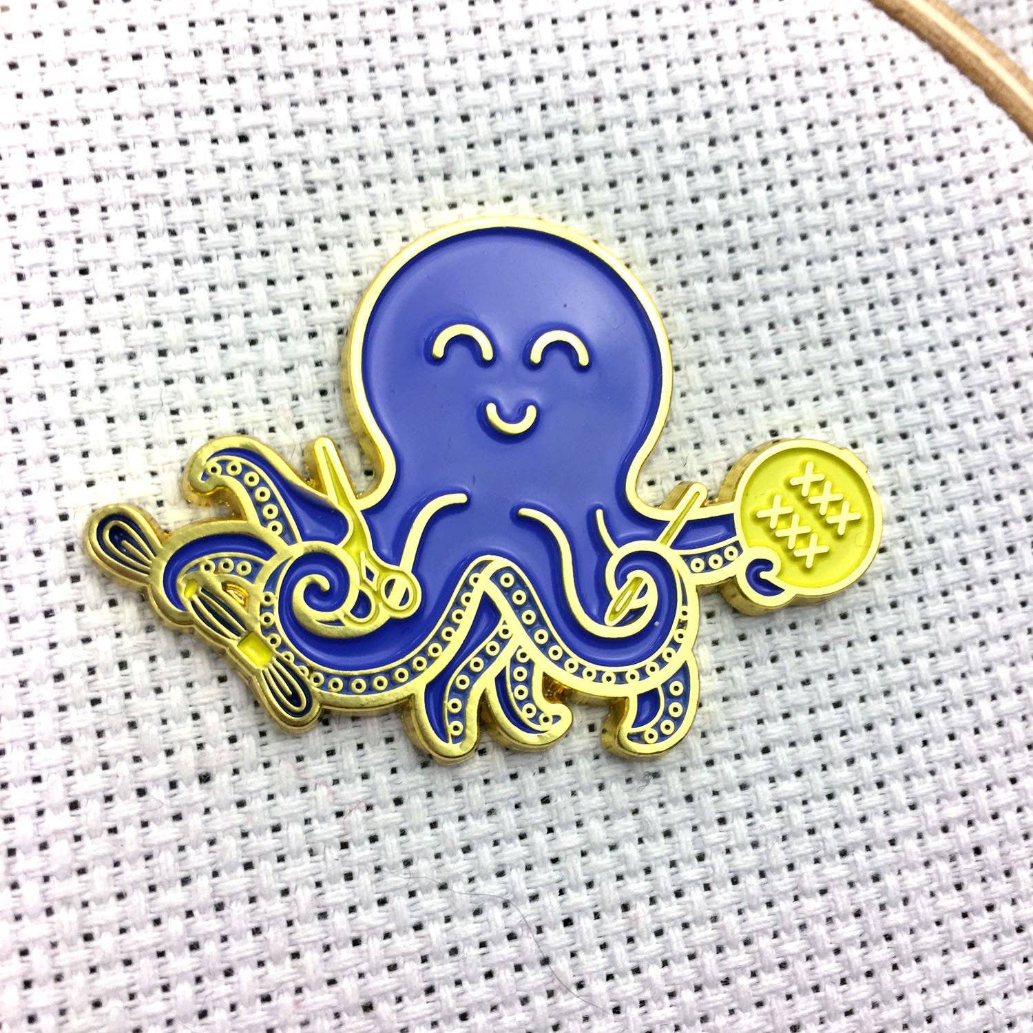 Snarky Crafter Designs - Wholesale Embroidery/Cross Stitch Supplies - Stitching Octopus Magnetic Enamel Needle Minder1