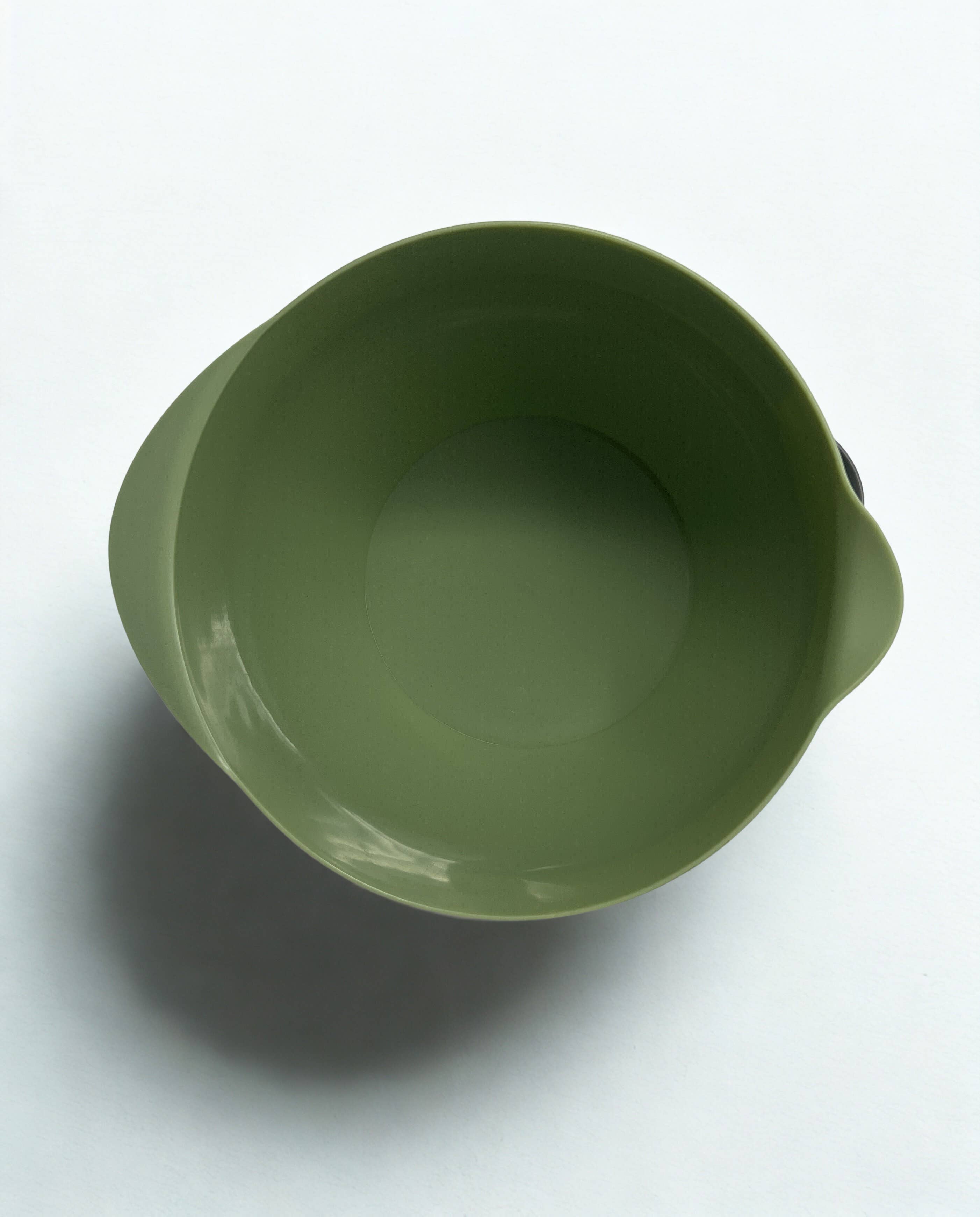 USA HomeMax – Großhandel Rührschüsseln – 21,6 cm große Plastik-Rührschüssel mit Griff, verschiedene Farben1