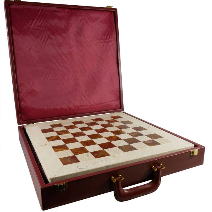 WorldWise Imports - Wholesale Bordspel - Botticino en Rode Onyxbord Schaakset in Synthetische Lederen Doos4