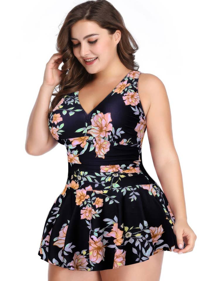 CC Wholesale Clothing - Wholesale One Piece Swimsuit - Women's - Plus Size Solid Ruffle V Neck Fit Swimsuits10