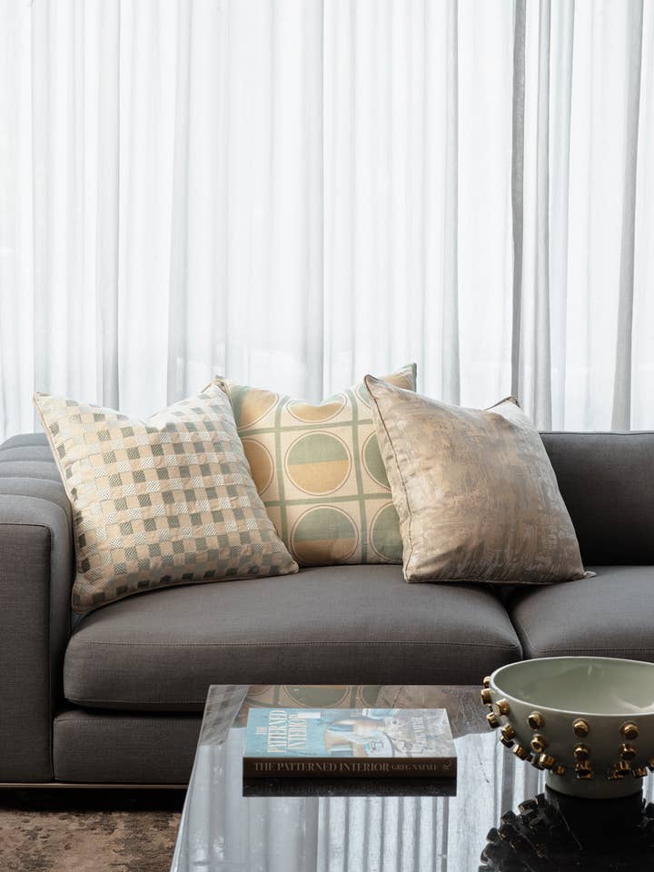 Coussin Amalfi pour la vente par Greg Natale