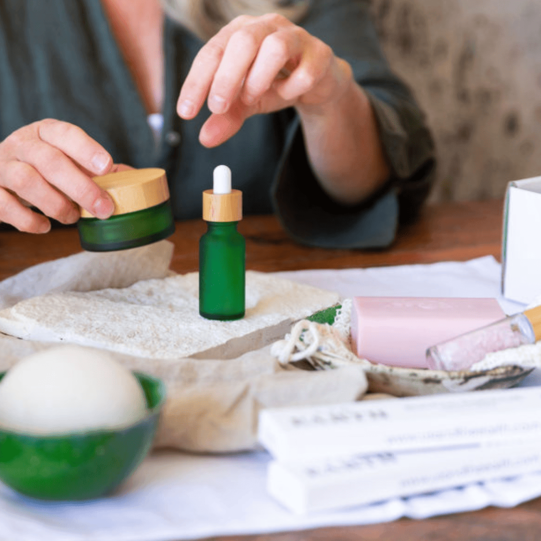 Us and The Earth – wholesale Bad- och kroppsvårdsset – Eco Skönhet Box - Hållbar3