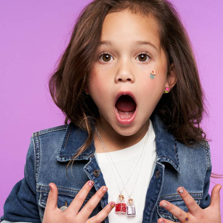 Girl Nation - Wholesale Oorbellen - Kinderen - Kleine Tulp Schattige Oorknopjes2