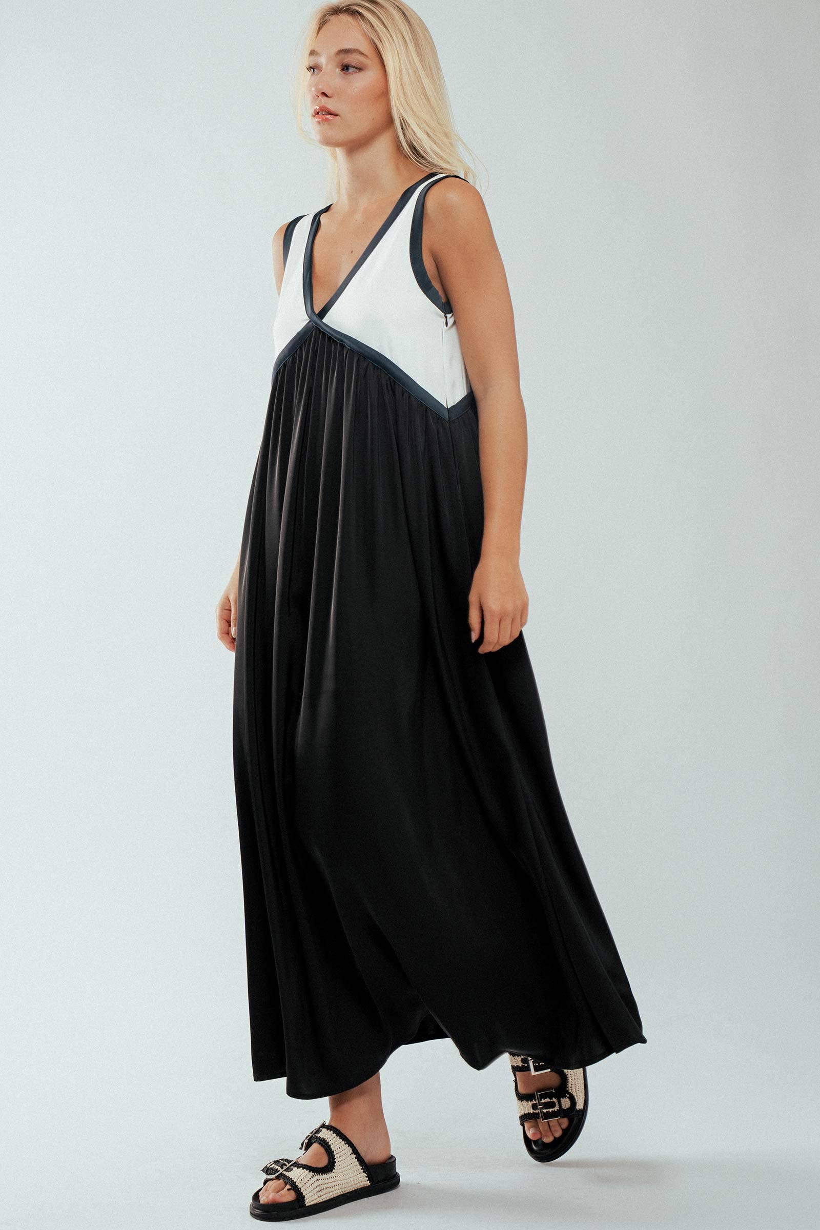 Urban Daizy - Wholesale Dress - Women's - Contrast Piping Empire Waist Dress10