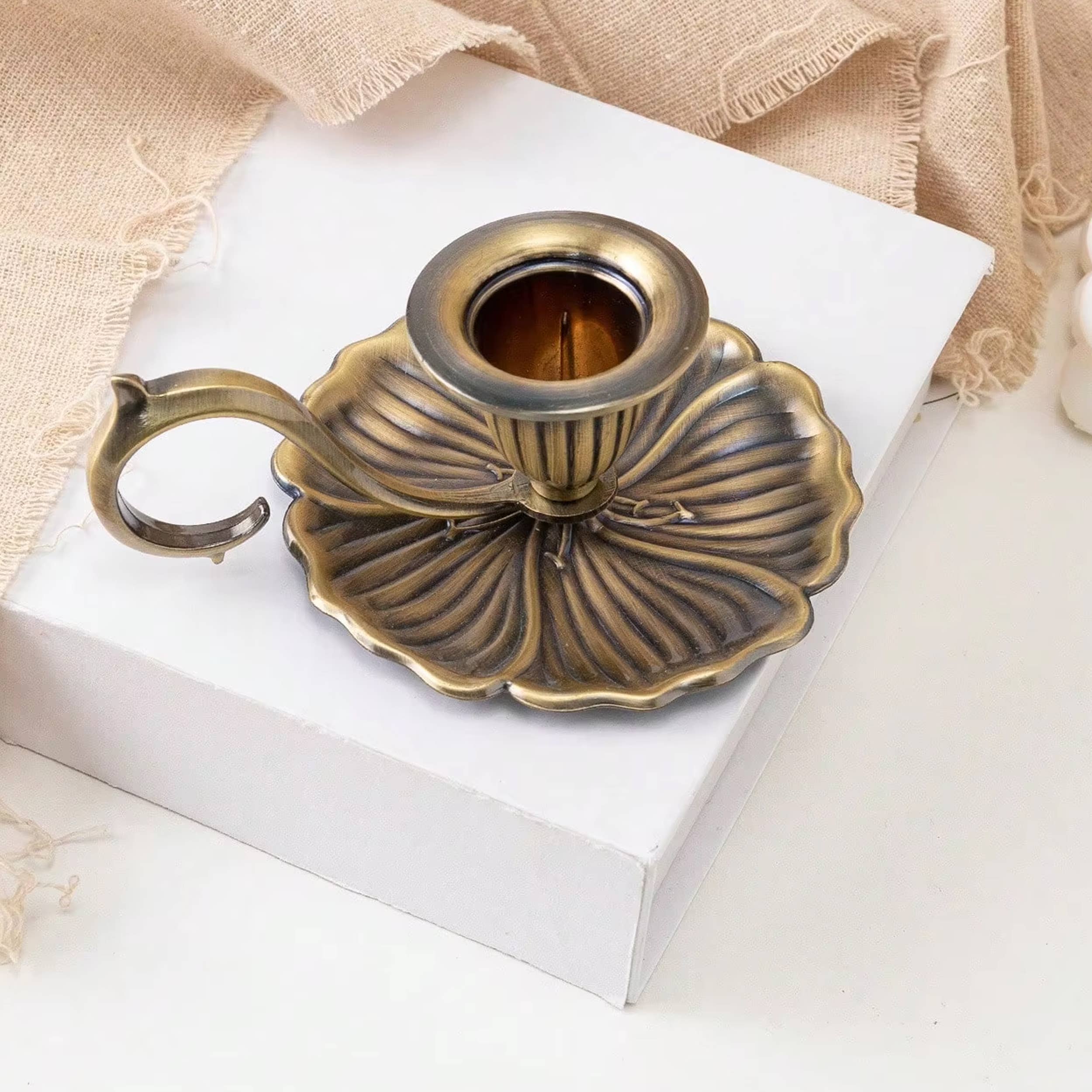 La Bella Monte - Wholesale Sculpture - European Style Handicraft Candle Holder For Holiday Décor1