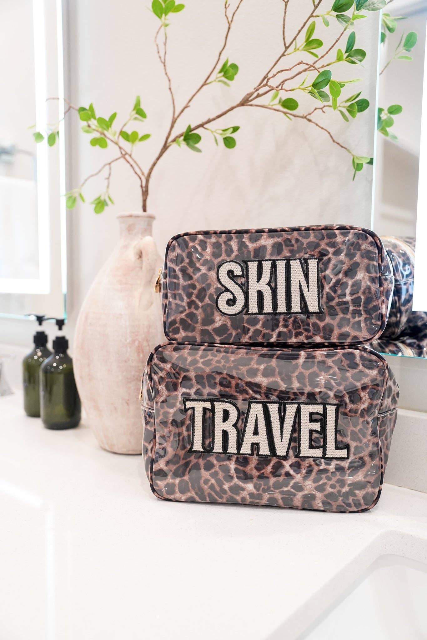 KENZKUSTOMZ - Wholesale Makeup/Cosmetic Bag - Skin - Leopard Clear Coat Large Bag1