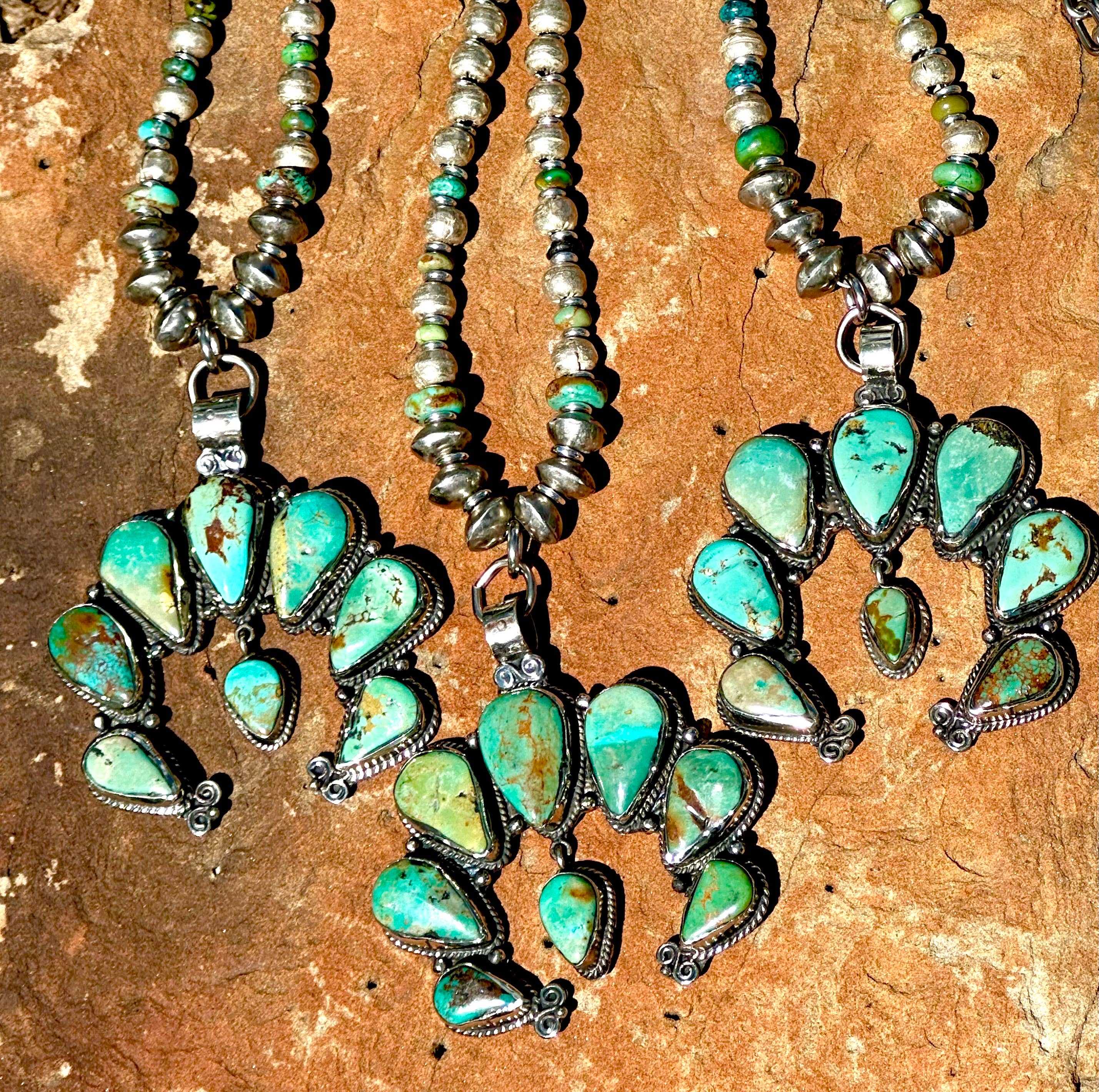 Fleurdesignz Western Jewelry – Engroshandel Halskæde med vedhæng – Justerbar Naja og turkis halskæde2