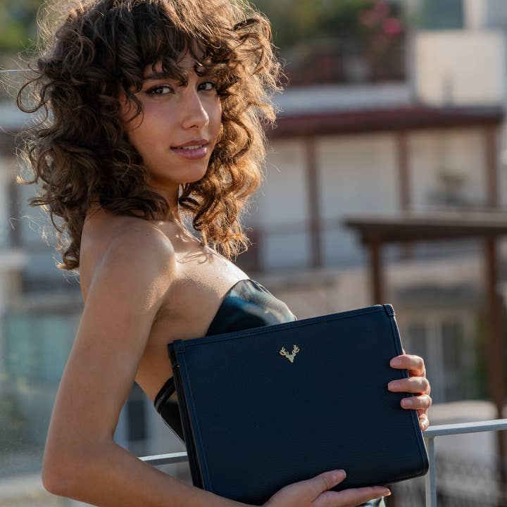 Taxidermy - Wholesale Clutch Bag - Women's - Carrie Convertible Clutch-NEW!3