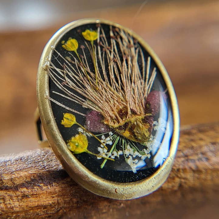 Real flower jewelry, resin jewelry, statement ring, nature for wholesale by NThandmade Jewelry
