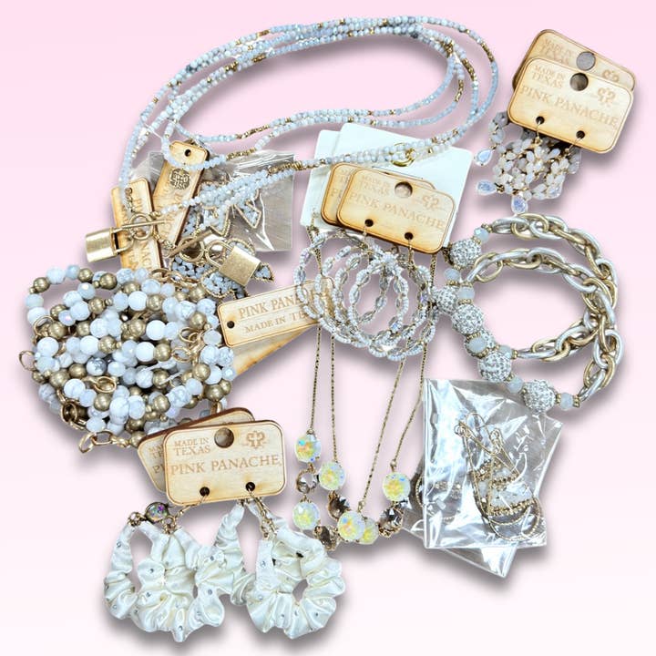 Pack Blanc pour la vente par Pink Panache Brands