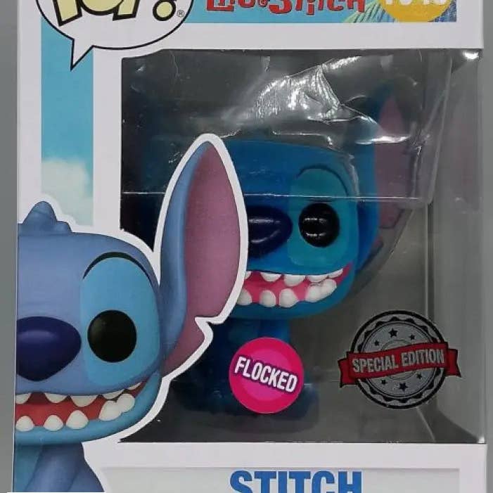REMOVED BRAND - Wholesale Figurine Toy - Kids - 1045 Smiling Seated Stitch Flocked - Disney Lilo & Stitch - Funko POP