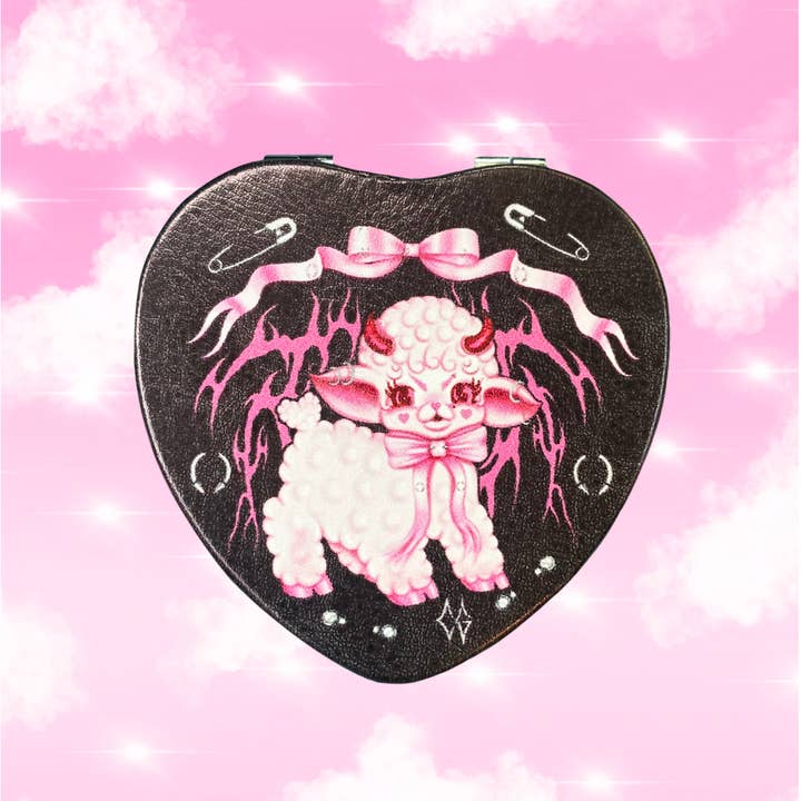 Miroir de poche Cyber Lamby Heart pour la vente par Creepy Gals