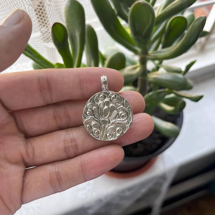 GTG Gems Corp - Wholesale Pendant/Charm Necklace - Floral Pendant, Turquoise Pendant, Tibetan Repousse silver2