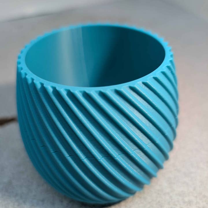 Pot de fleur en spirale, jardinière nouvelle ère, pot de plante bohème moderne, jardinière d'intérieur unique pour la décoration de la maison pour la vente par Zeus Print Shop