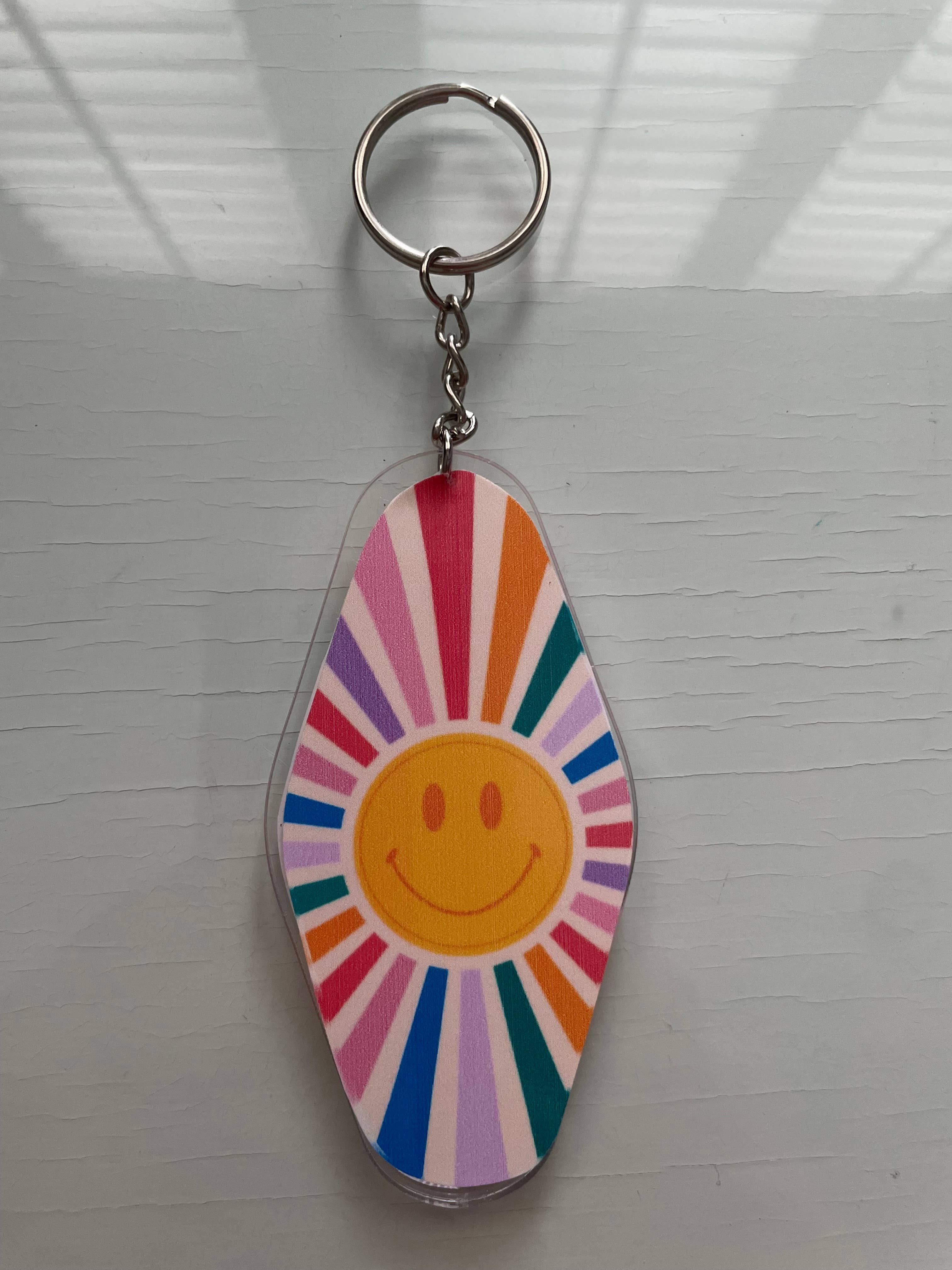 Mallory Taylor Designs - Wholesale Keychain - Women's - Radiating Smiley Keychain1