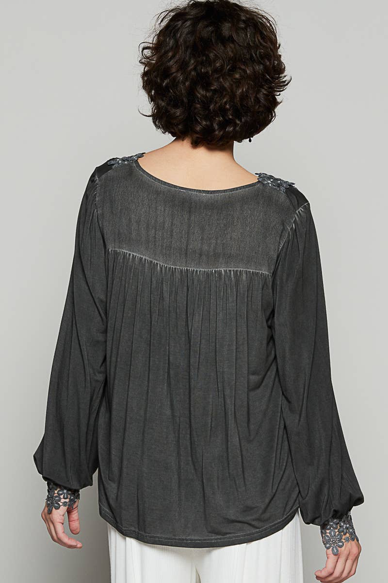 Pol Clothing - Wholesale Blouse - Women's - Long Sleeve Contrast Floral Lace Crochet V-Neck Top5