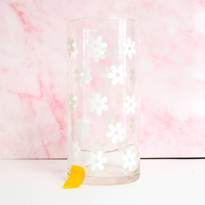 Button and Fern - Wholesale Vase - Daisy Pattern Glass Vase- 7" with Hand-Applied White Flowers1