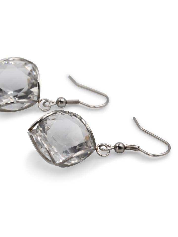 Milly M per la vendita all'ingrosso da parte di Coal and Honey