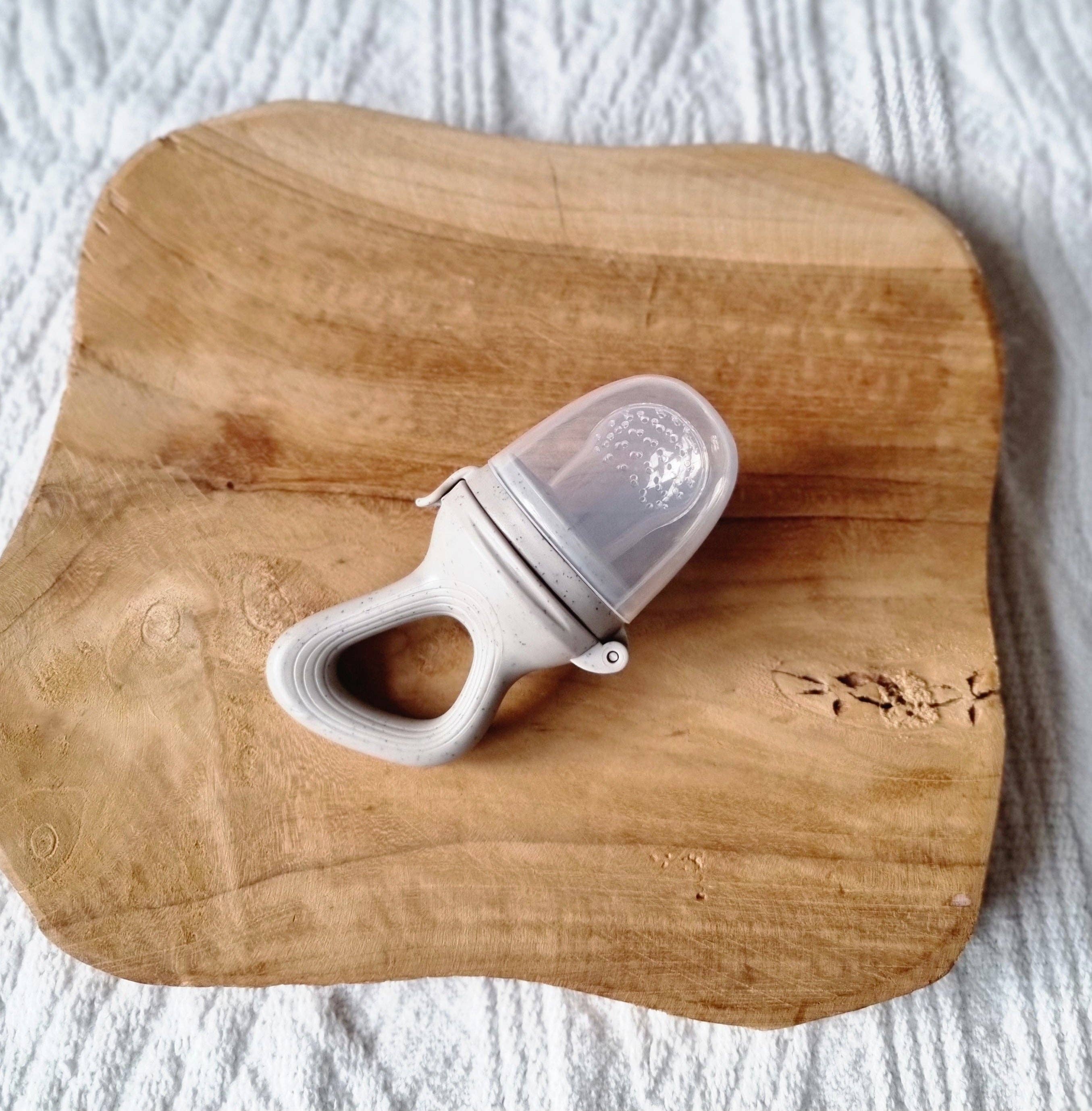 Rammelaartje – wholesale Matningsset - Baby – Fruktmatningsnappar - Sandprickig2