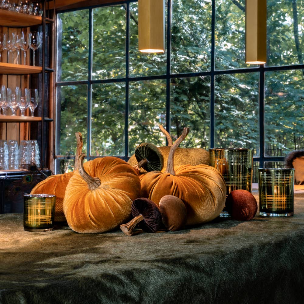 Mars & More - Brand of B Living - Wholesale Decorative Tabletop Object - Decoration Velvet Mushroom Green 10 Cm2