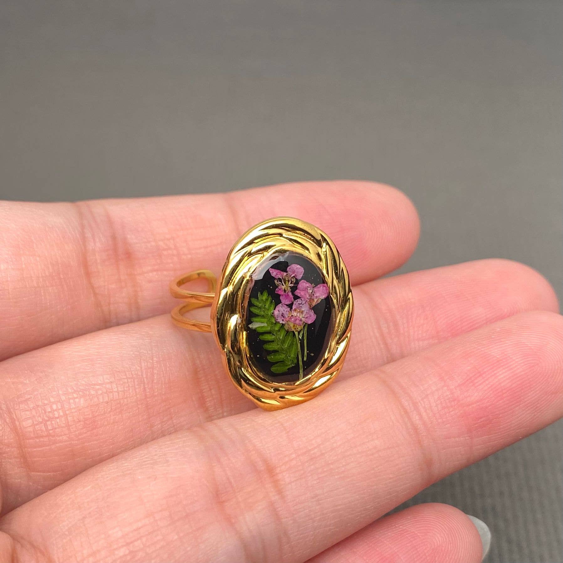 Mio Queena - Vente Bague de cocktail/de cérémonie - Bagues florales ajustables en fleurs séchées 18K dorées SS - PDF/FGS3