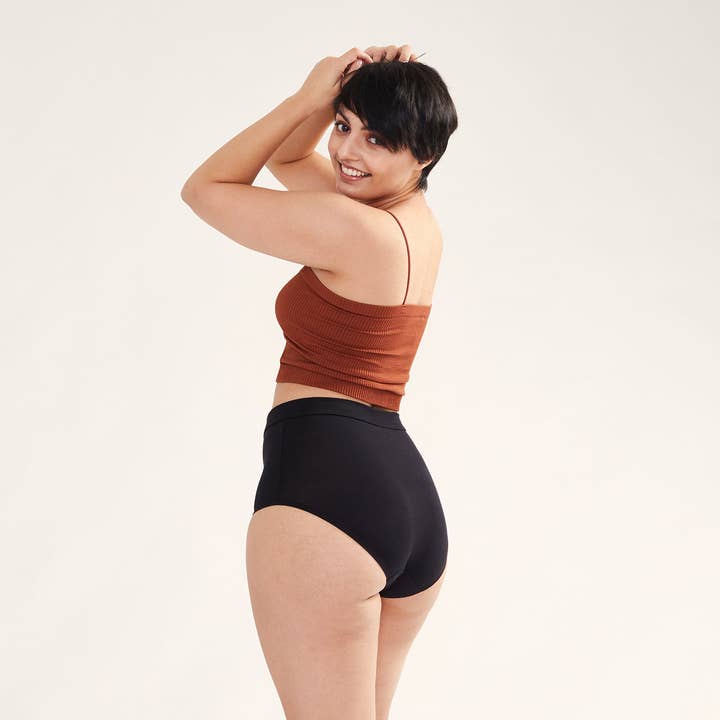 NAOMI HIGH WAIST OUTFLOW BLACK 5-PACK for wholesale by KORA MIKINO