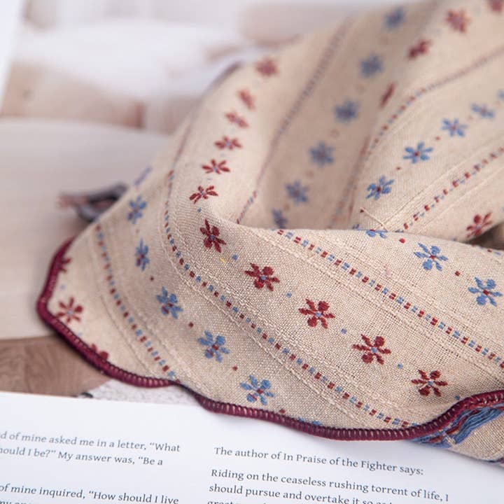 Funkyrel® Atzbranding Limited - Wholesale Scarf - Women's - Scarvii - Vintage Embroidered Triangle Scarf5