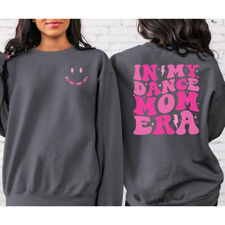 Dans My Dance Mom Era Pink Wave pour la vente par MidWest Tees