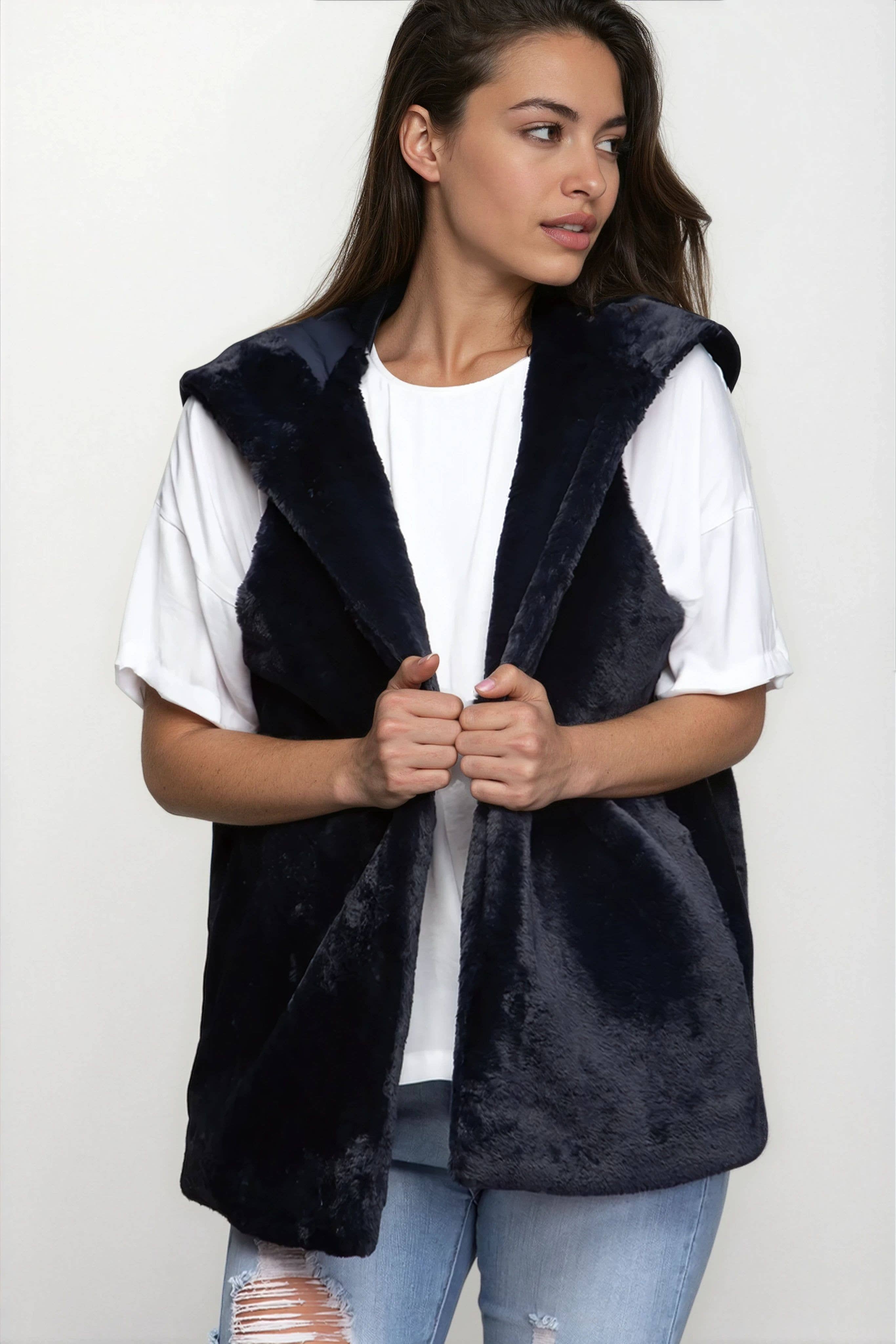 Naked Zebra - Vente Veste sans manches – femme - Gilet à capuche en fausse fourrure5