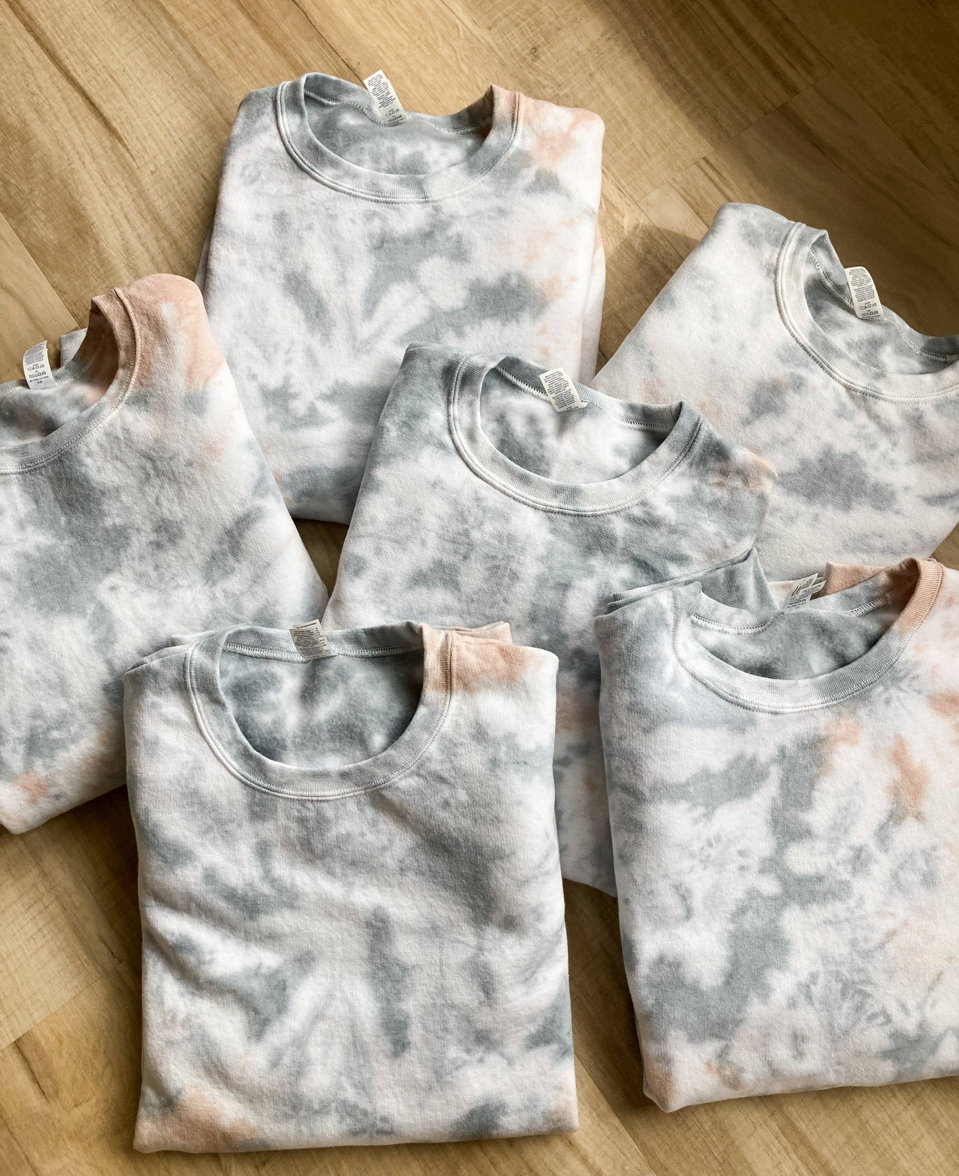 White House Co - Wholesale Sweatshirt - Women's - Tie Dye Crewneck 3