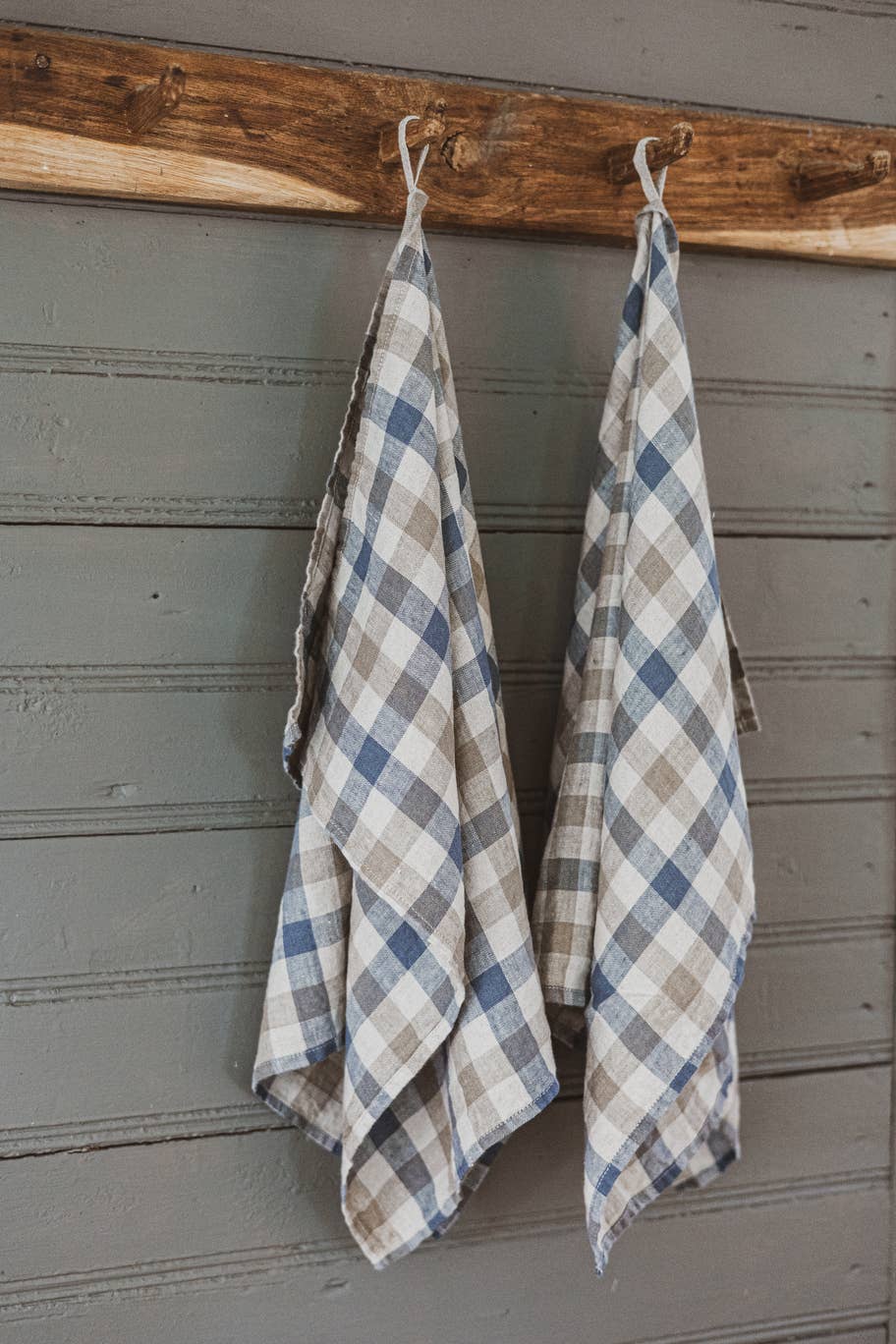 Linen Hand Towels, Blue Gray Gingham Checks for wholesale on Faire1