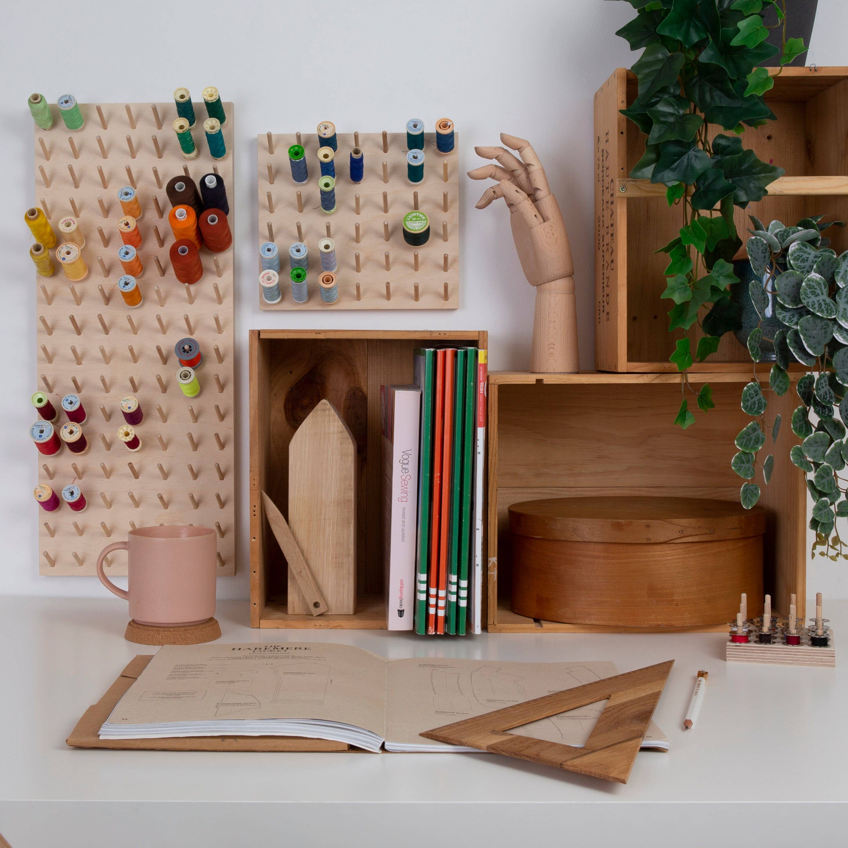 Thread Pegs – Engroshandel Væghylde – Trådorganisator til bomuldstråd med ophæng og opslagstavle4