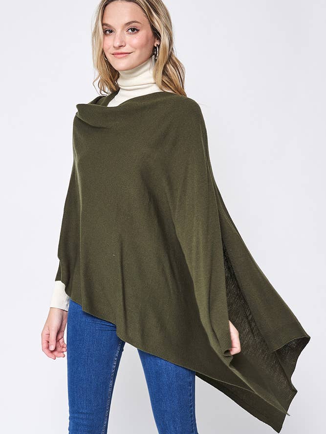 Poncho à écharpe unie pour la vente par Hana
