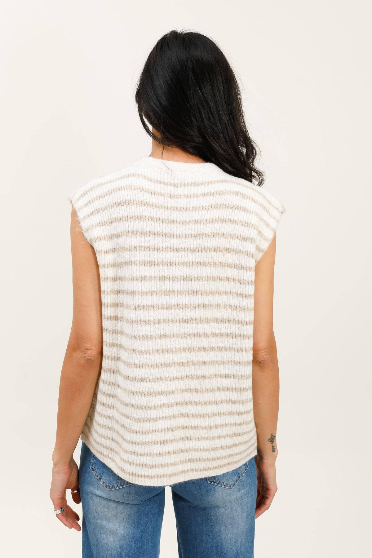 LÉA & LUC – Großhandel Oberbekleidungsweste – Damen – Gestreifte ärmellose Weste REF. 2131210