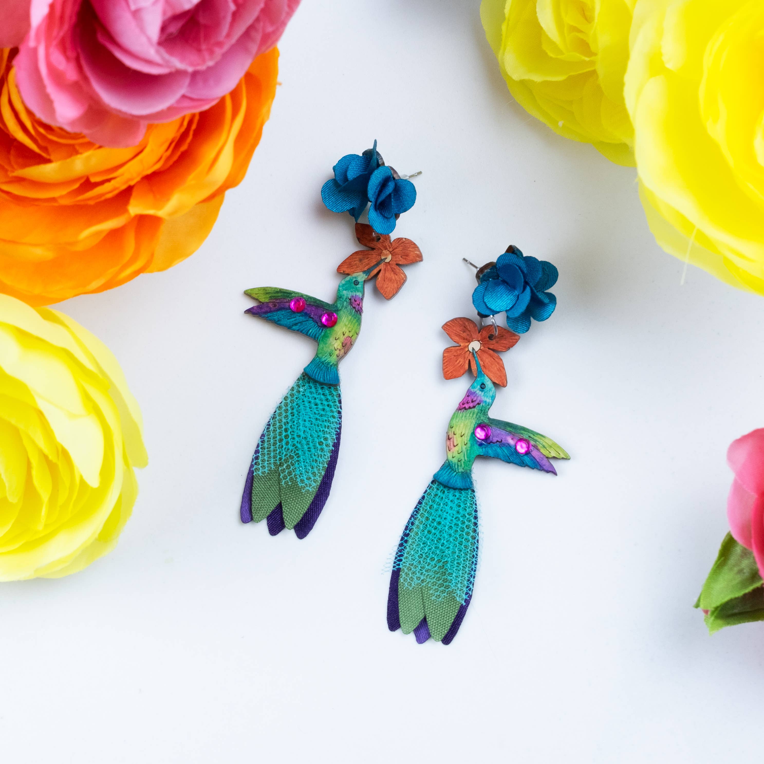 Tulia's Artisan Gallery - Wholesale Dangle Earrings - Hummingbird Earrings - Ruby-Throated LG