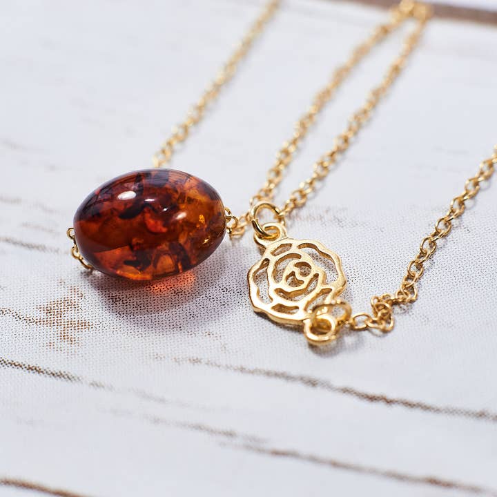 Baltic Amber Bead Necklace Gold Celebrity Necklace for wholesale by Marcin Waryszak