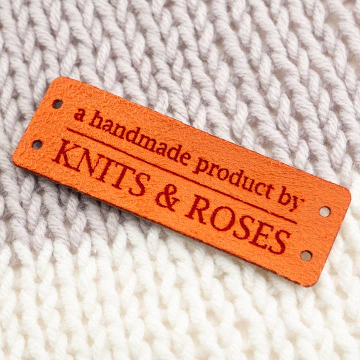 Étiquettes personnalisées en faux suède rectangulaires - 2,16" x 0,79" pour la vente par minimize custom tags