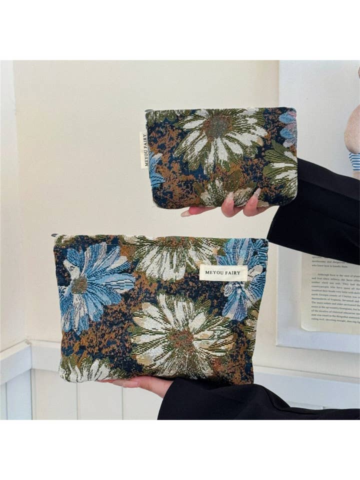 Cosbai - Vintage Jacquard Floral Pouch for wholesale by Funkyrel® Atzbranding Limited