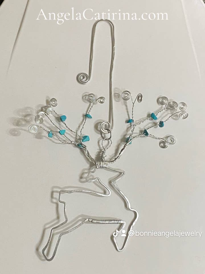 Effen kleuren met keuze uit zilveren of gouden haak voor wholesale door Angela Catirina Jones