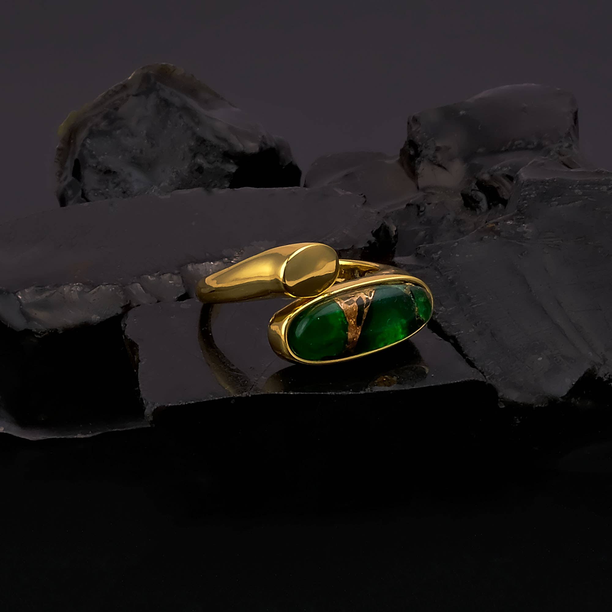 El Joyero - Wholesale Multi-Stone Ring - Emerald Mojave Turquoise Oval Shape Gemstone Adjustable Ring