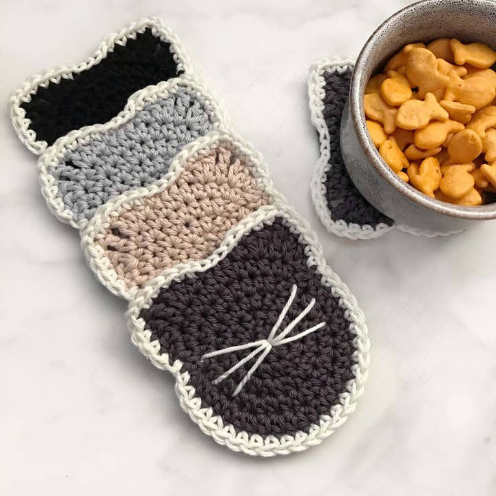 Crochet Cat Coaster โข Set of 4 Coasters โข Cat Lover Gift for wholesale by TOMOPOD LLC