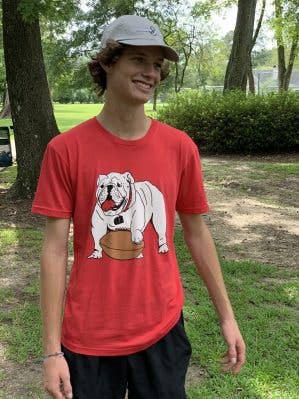 T-shirt à manches courtes Bulldog Pride Classic Rouge pour la vente par Southern Chill