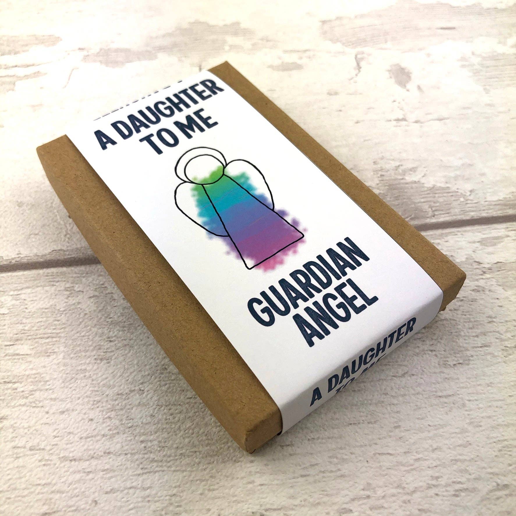 GlassHouse Design – Großhandel Sonnenfänger – Daughter To Me Angel — Handgefertigtes Buntglasgeschenk7