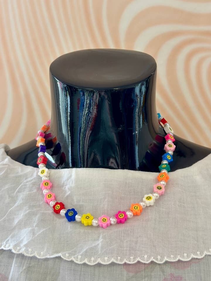 Perlehalskæde | Blomster for engroshandel hos Meet me at the corner